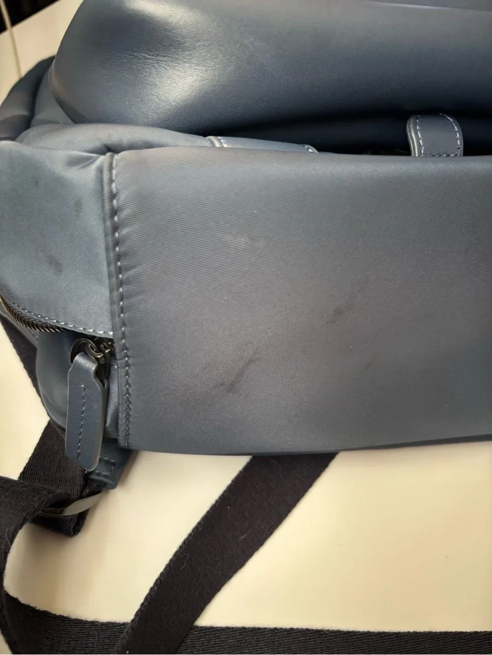 Monos metro backpack in Oxford blue ~ Excellent